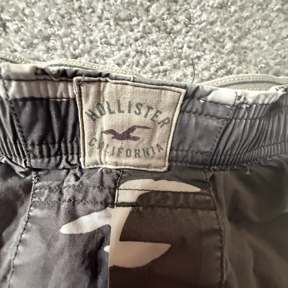 Gray Seagull Print Hollister Boxer Shorts – Size S | 100% Cotton | Like New - Picture 4 of 5